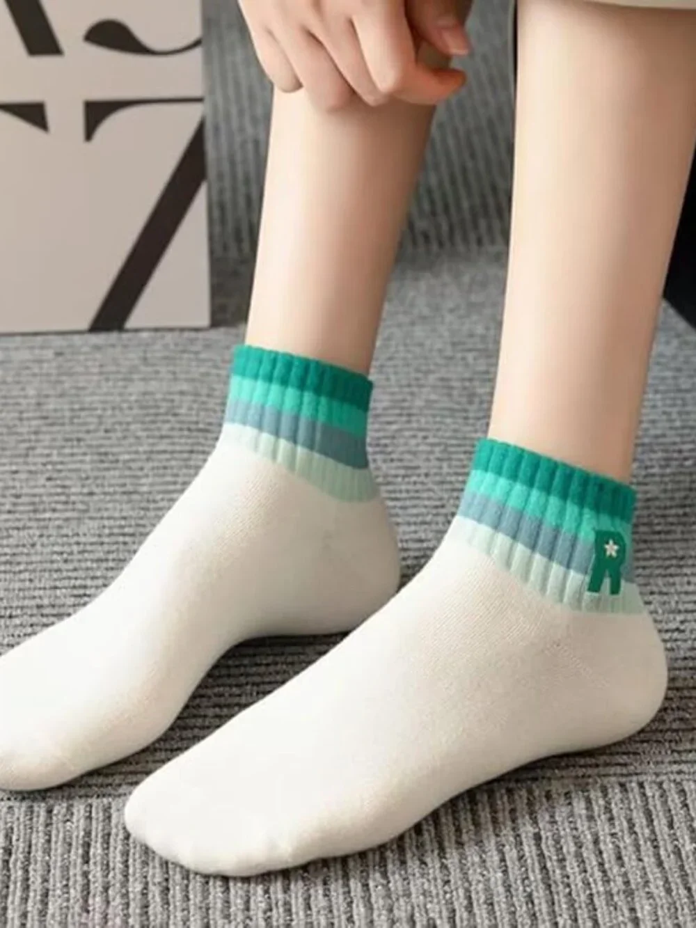 5 Pair Stripe Ankle Socks R Monogram one size fits most Womens. New Pink Green